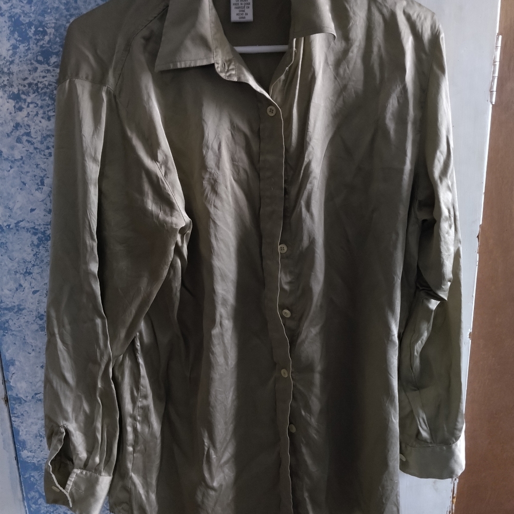Jones And Co size small silk button down shirt